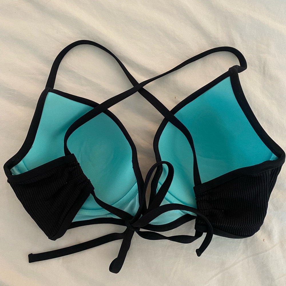 Shade & Shore Ribbed Bikini - Picture 4 of 7